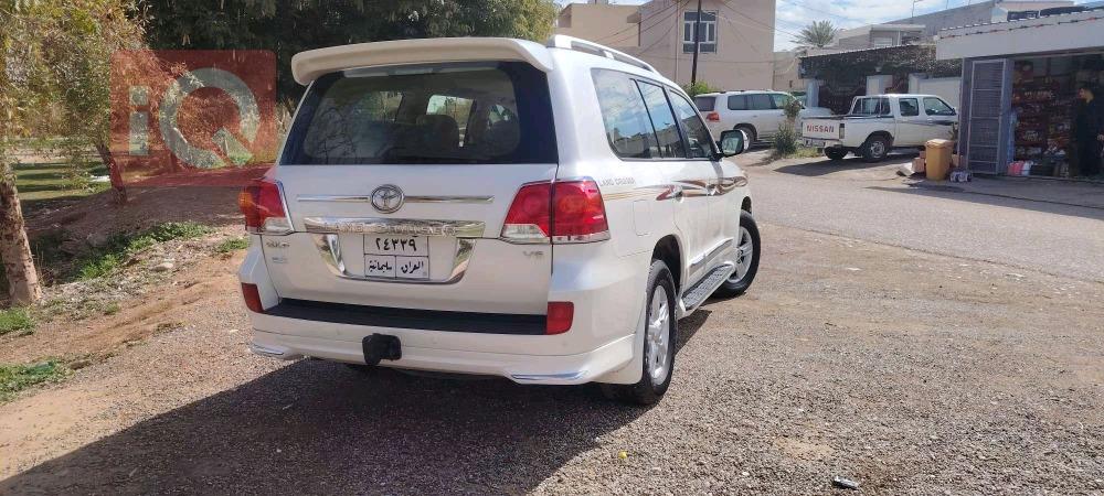 تويوتا لاندكروزر